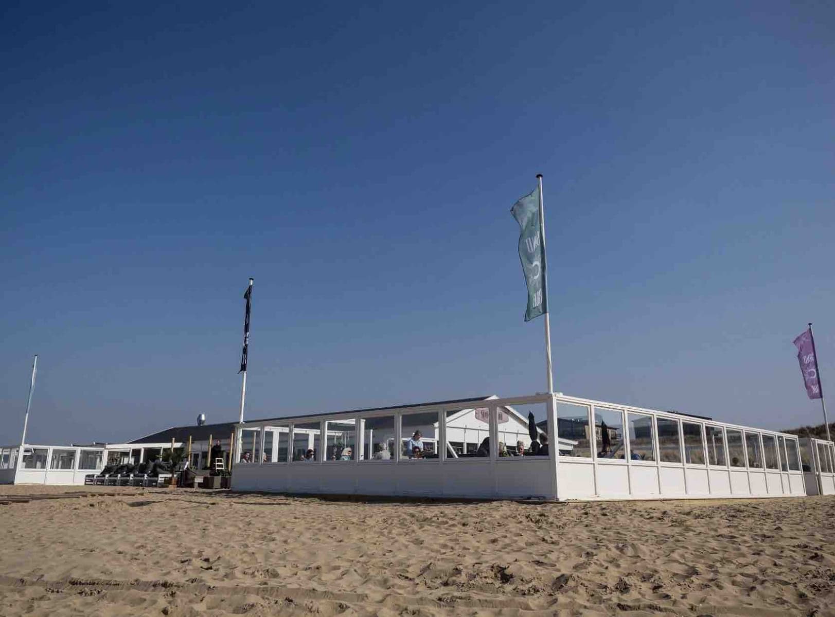 Verkocht strandpaviljoen