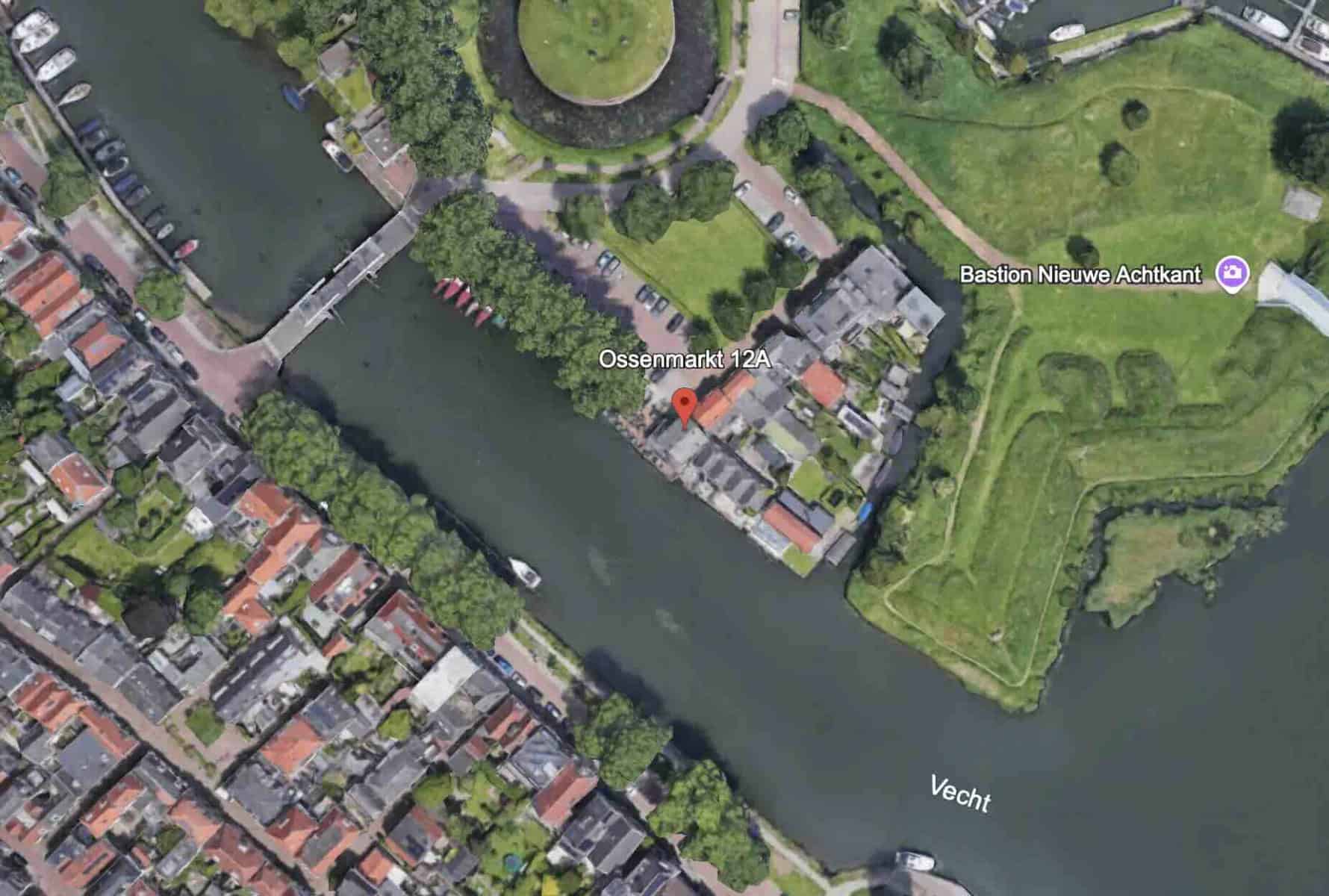 Te huur casco horecapand ligging aan de Vecht te Weesp onder de rook van Amsterdam