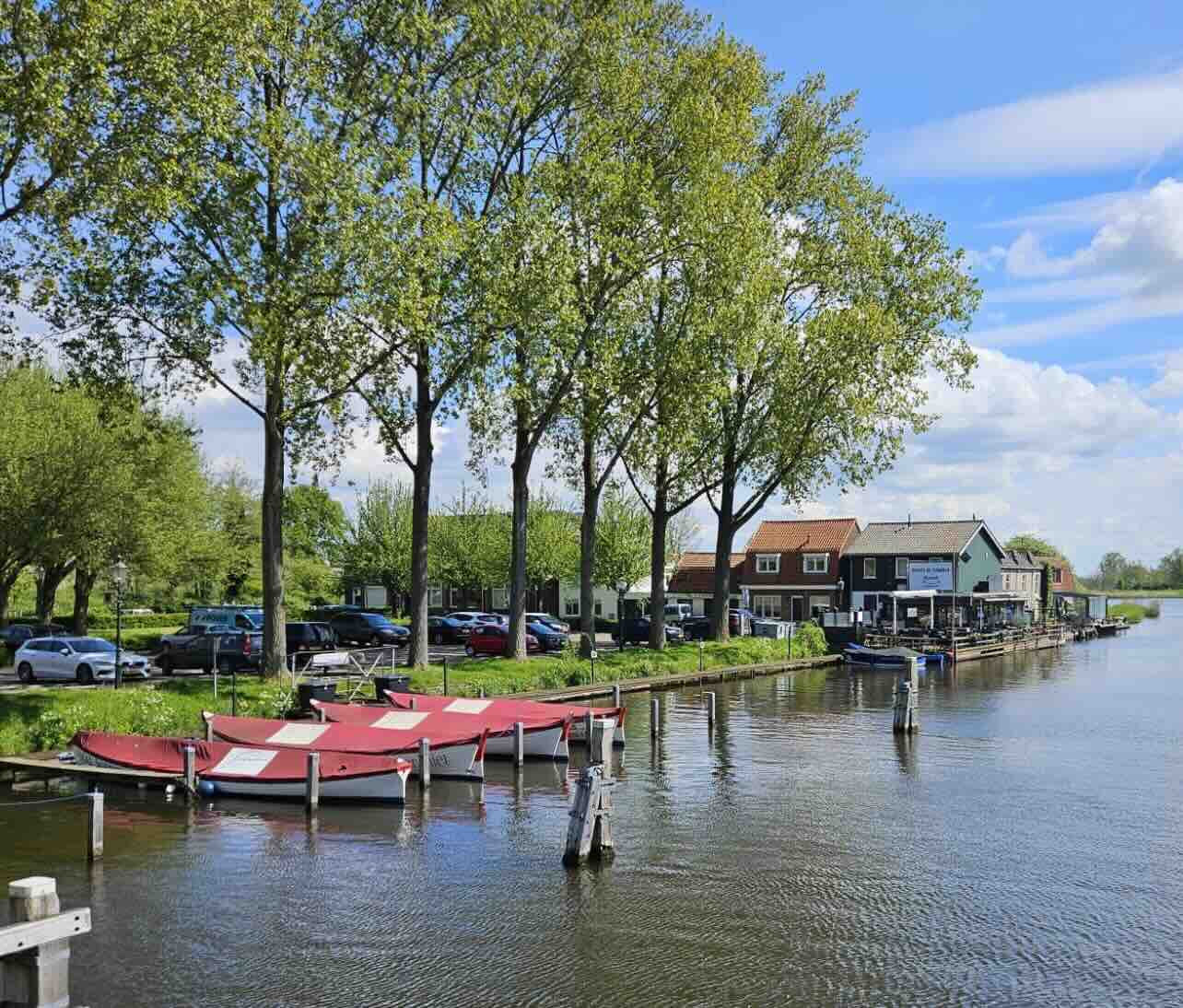 Te huur casco horecapand ligging aan de Vecht te Weesp onder de rook van Amsterdam
