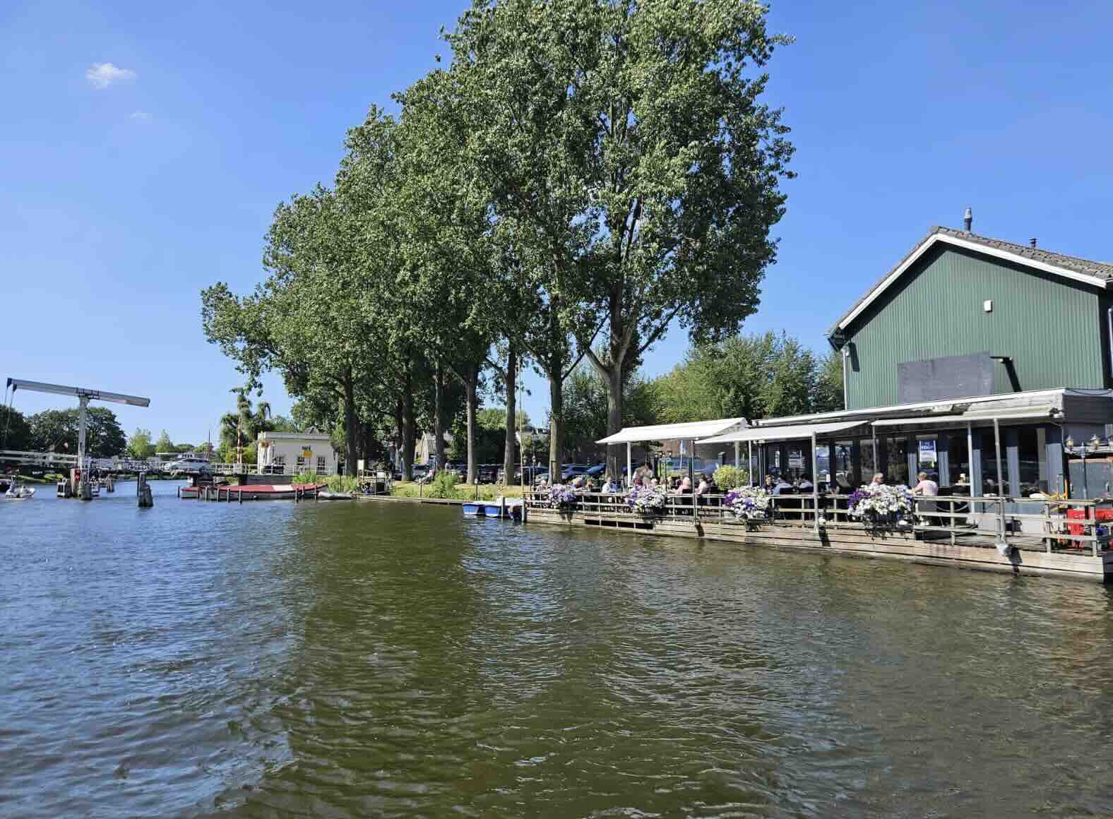 Te huur casco horecapand ligging aan de Vecht te Weesp onder de rook van Amsterdam