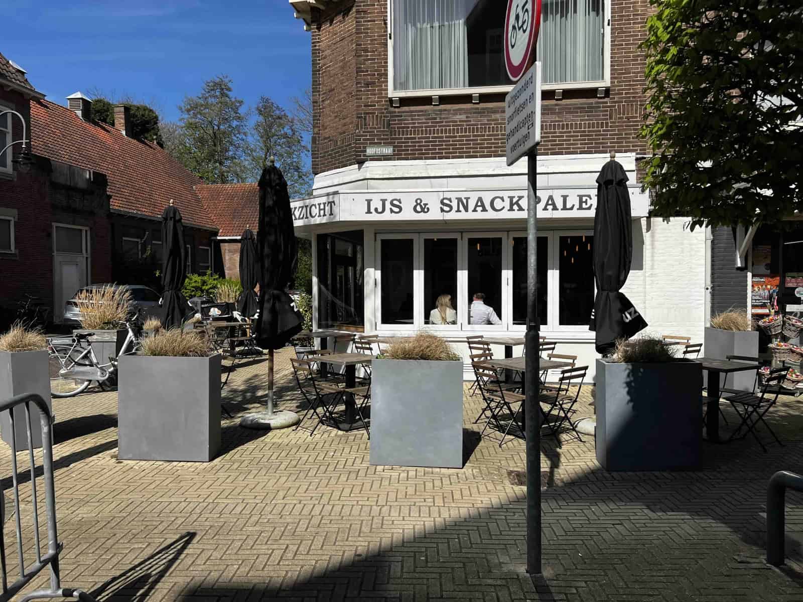 Te koop ijs en snckpaleis met groot terras A1 locatie Sassenheim