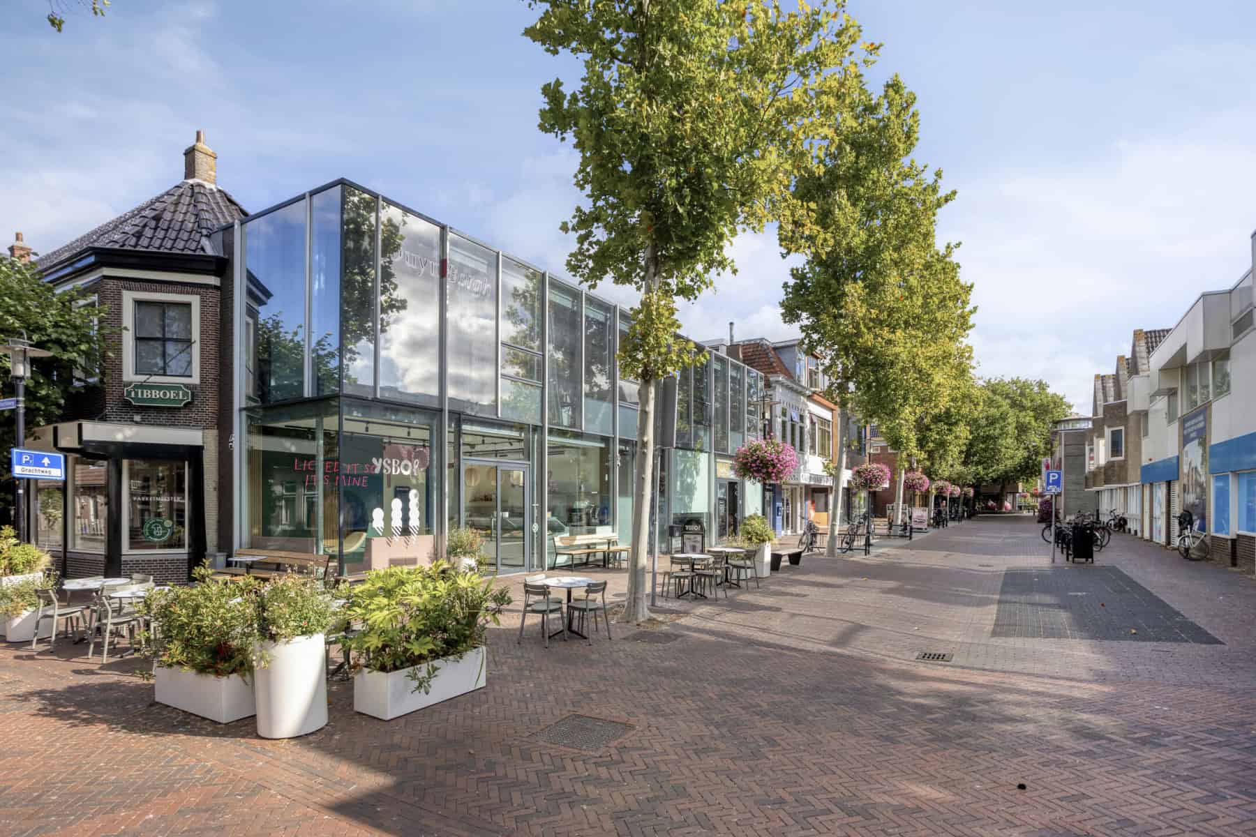 Ter overname IJssalon Bollenstreek op super locatie