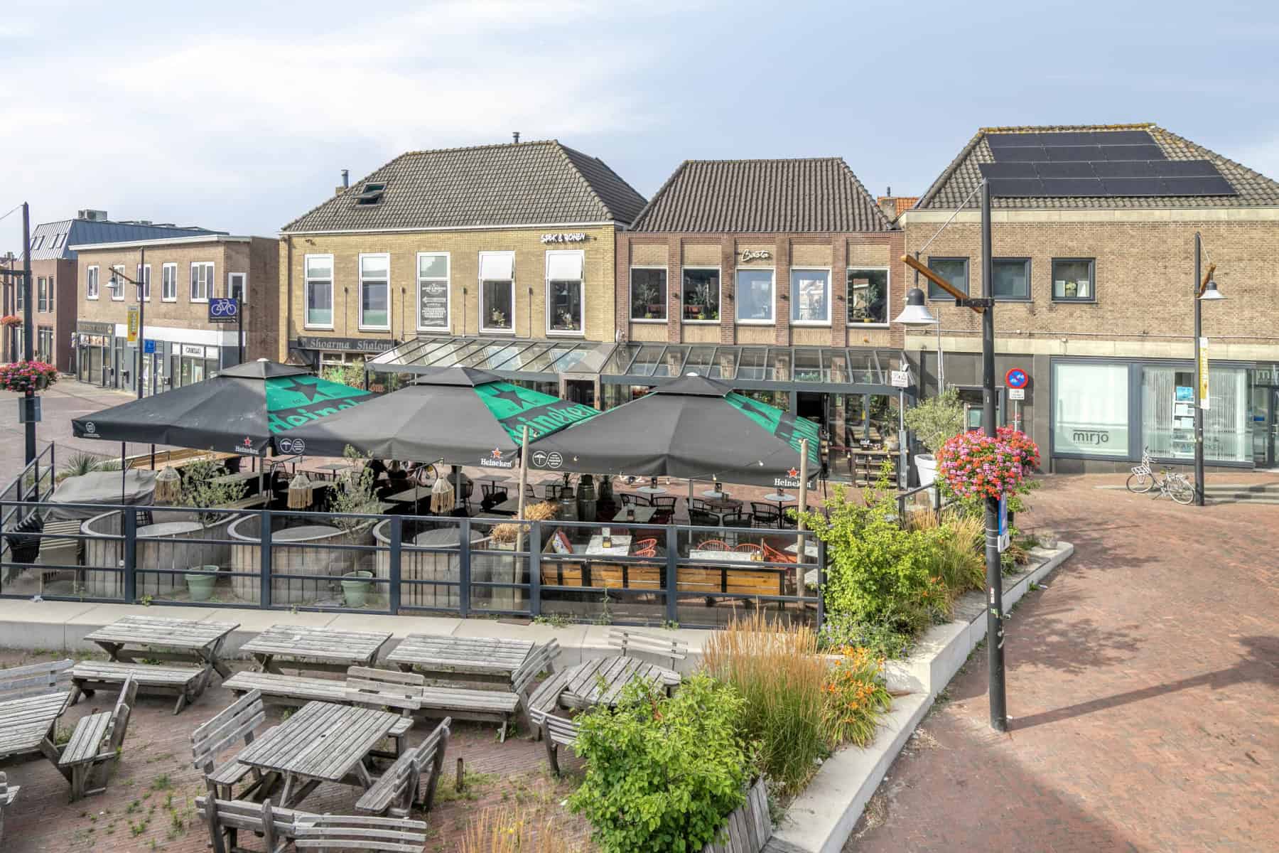 ter overname modern restaurant met heerlijke serre en terras in de Drechtsteden