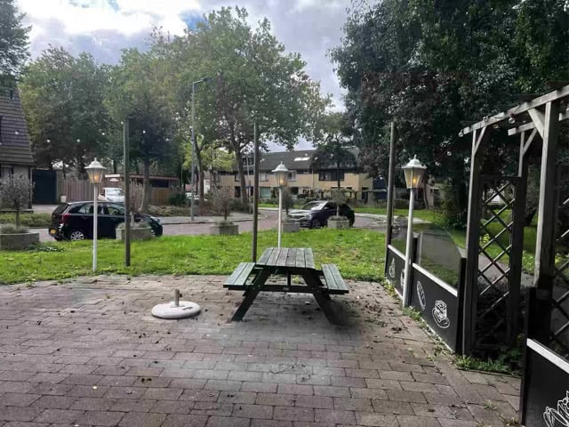 Te koop te huur cafetaria kiosk in Rozenbrug18 normaal