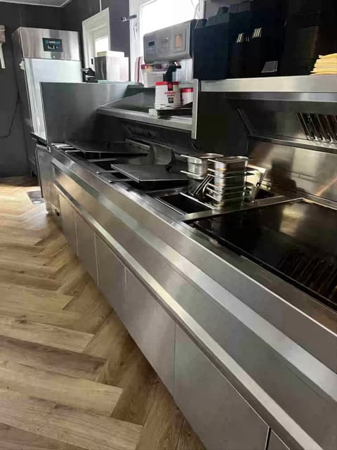 Te koop te huur cafetaria kiosk in Rozenbrug18 normaal